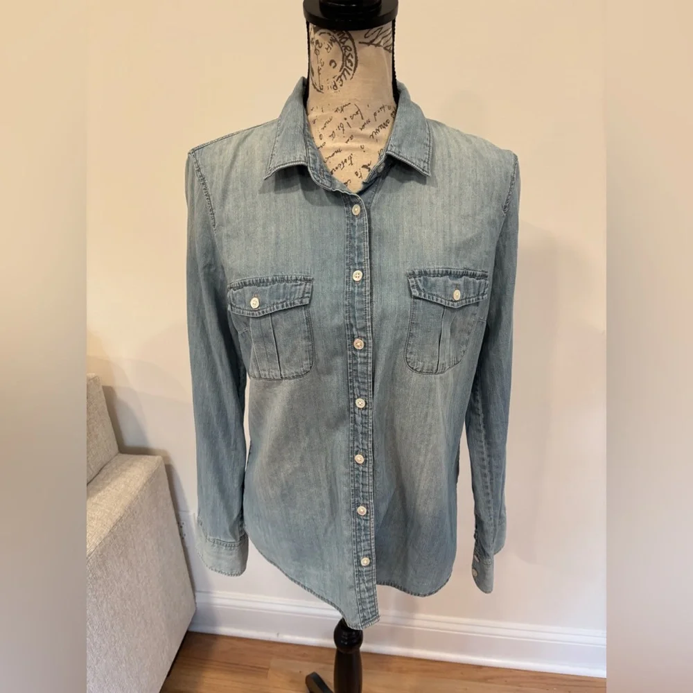 J.Crew chambray button down shirt size 6